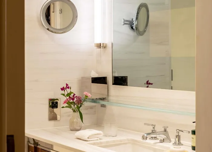 Raffles At The OwoHotel Londres